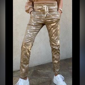 Bevy Flog Shely Pull On Pants - Camo Beige/Gold Size 30